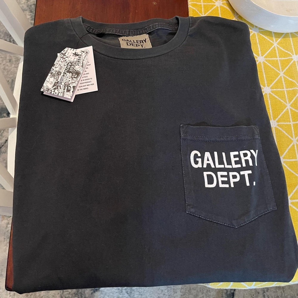 Gallery Dept Pocket Tee size Medium